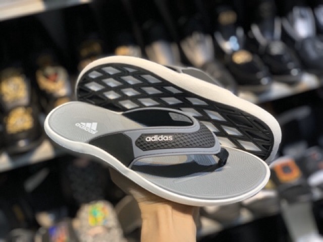 Dép tông nam a.d.i.d.a.s