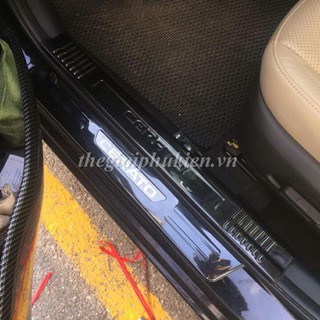Ốp bậc cửa, Nẹp bước chân xe Kia Cerato 2016-2018 - chất liệu Titan (hàng cao cấp) tặng keo trợ dính