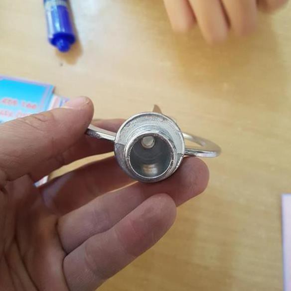 Béc tưới cây inox ren ngoài 21 xoay thân 360 độ