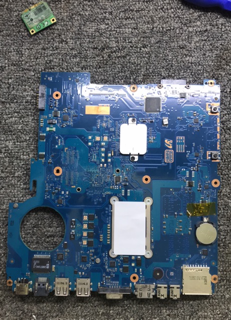 Main samsung NP - RC408 RV409  vga share