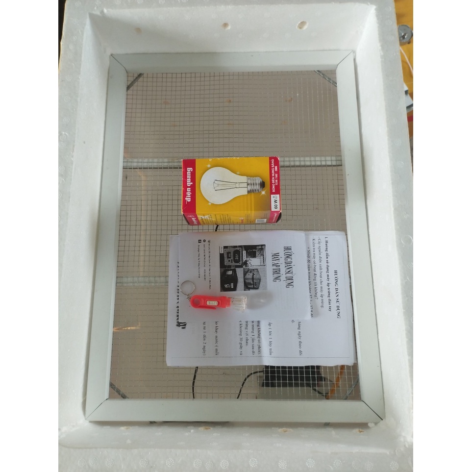 Máy ấp trứng đảo tay mini ráp hoàn thiện