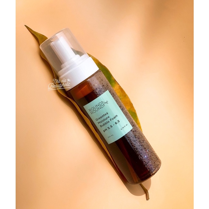 Sữa rửa mặt ROUNDAROUND GREEN TEA MOISTURE BUBBLE FOAM