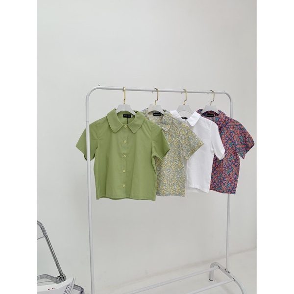 Sibling House Áo sơ mi croptop cổ bèo tay ngắn Camila