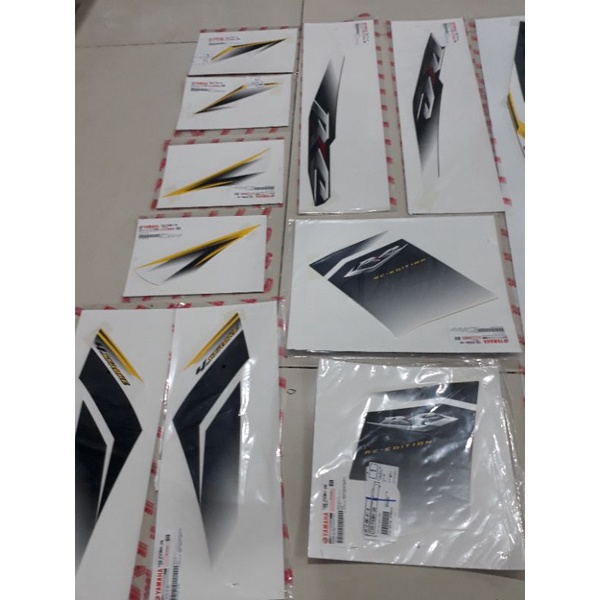 Bộ tem trắng đen RC 2008 Yamaha