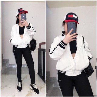 ...... Áo khoác gió nữ sieu hothot