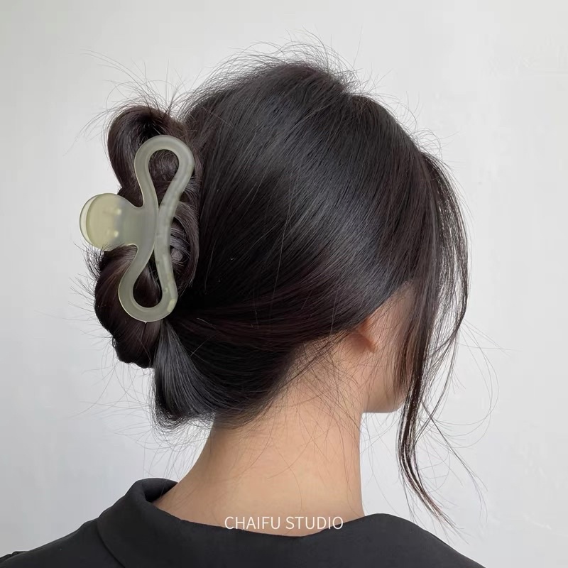 Kẹp tóc gắp nhựa tone Xanh lá trendy