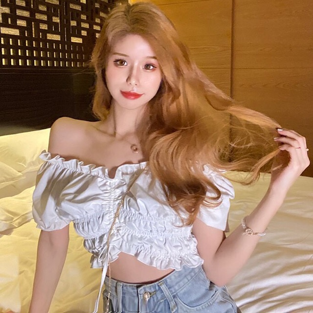 ÁO CROPTOP TRỄ VAI RÚM NGỰC (3 MÀU) | BigBuy360 - bigbuy360.vn