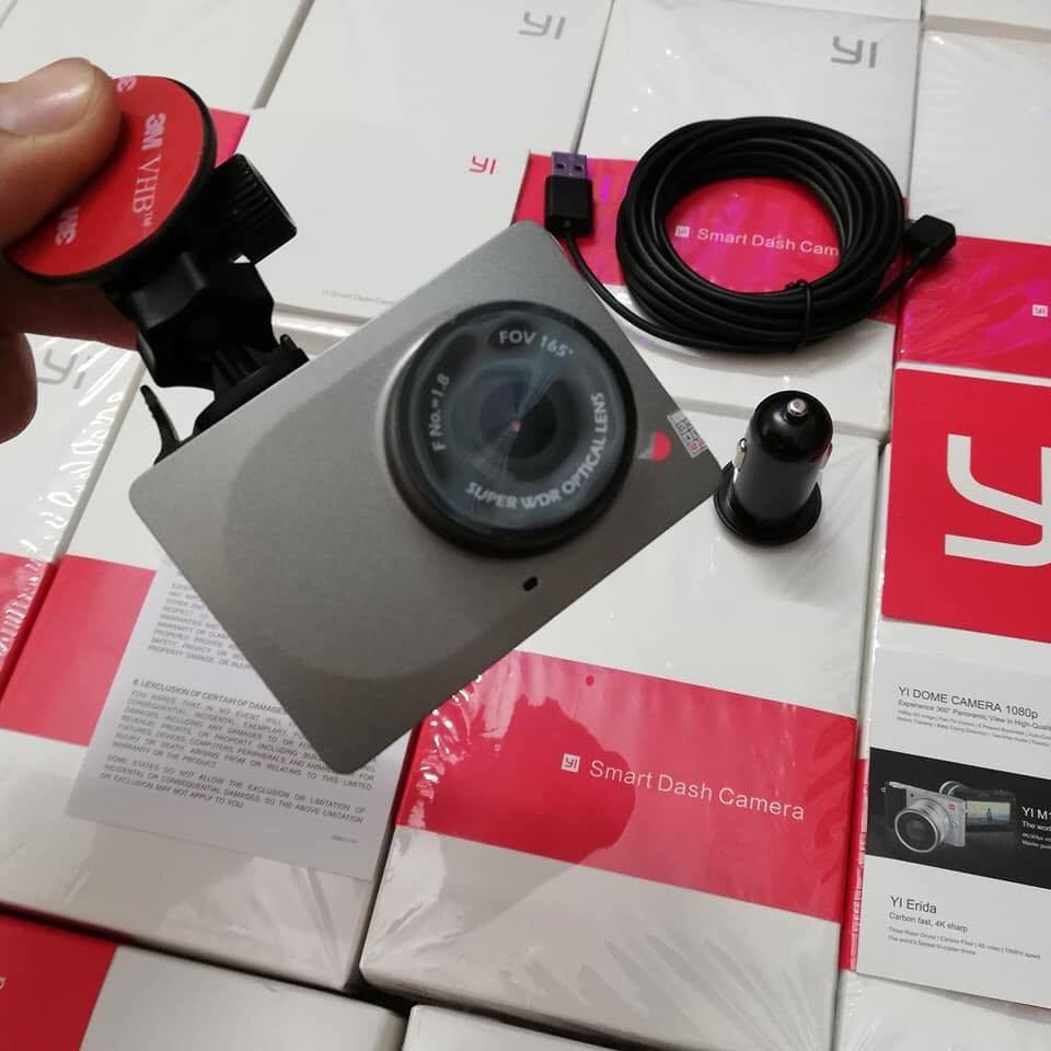 Yi Xiaomi 2k Camera hành trình ô tô xe hơi Xiaomi Yi tiêng anh kèm thẻ nhớ tốc độ cao