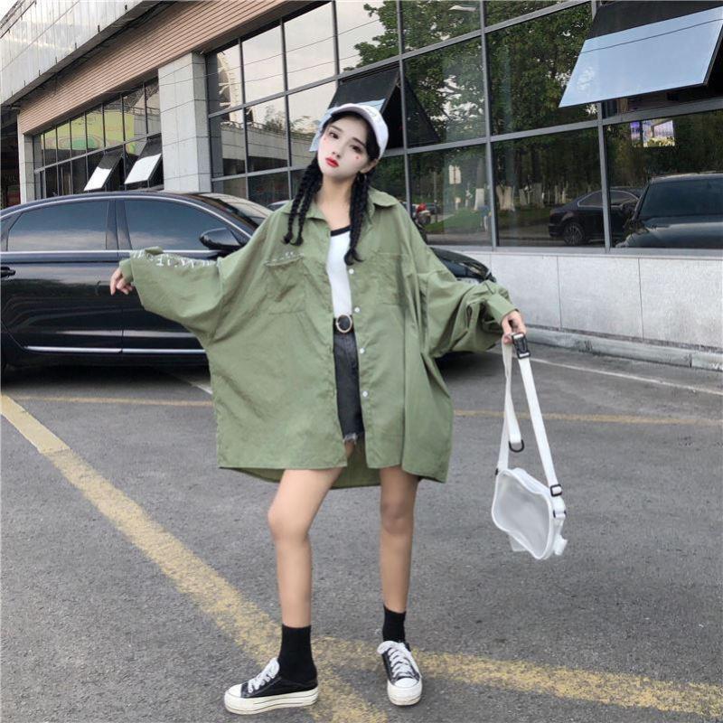 Áo Sơ Mi Tay Dài Dáng Rộng Kiểu Retro Phong Cách Hong Kong | BigBuy360 - bigbuy360.vn