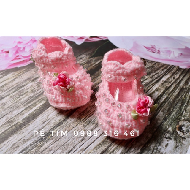 Giày len handmade/ giày búp bê tiểu thư hạt châu hoa hồng