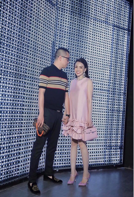 VÁY TACTA ĐUÔI ZÚm BÈO TẦNG