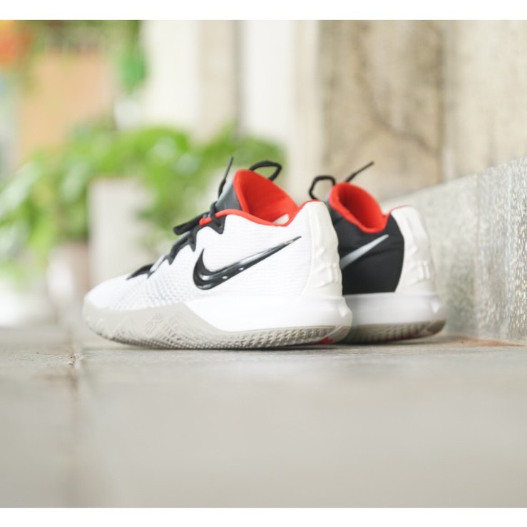 [Secondhand] Giày Thể Thao NIKE KYRIE FLYTRAP AJ1935-102 CHÍNH HÃNG