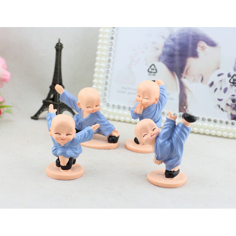 Bộ 4 chú tiểu đánh võ