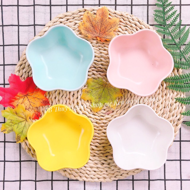 Bát sứ hình hoa 5 cánh