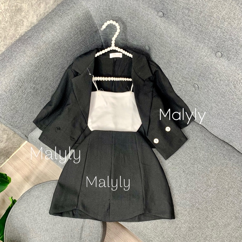 Set vest ba món tay ngắn chân váy gợn sóng