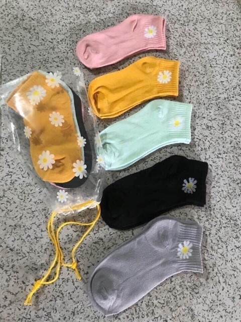 [RẺ VÔ ĐỊCH] Set 10 Đôi Tất Hoa Cúc Hot Trend Kèm Túi Rút Xịn Sò (Vớ Chân)