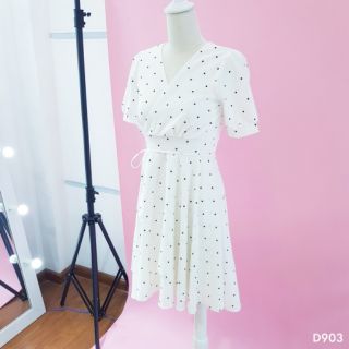 Đầm vạt chéo chấm bi