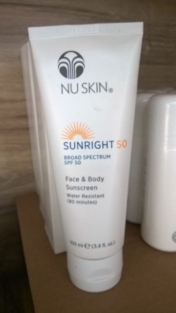 Kem chống nắng SUNRIGHT SPF50 Nuskin