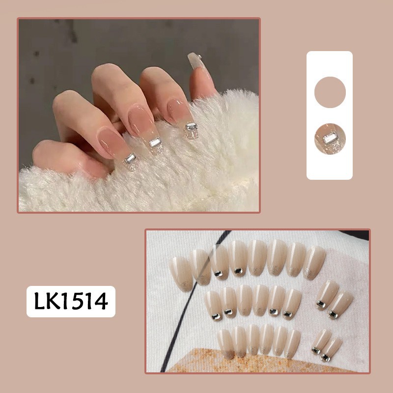 Set 24 móng tay giả khuôn dài tông nude, màu trong đính đá charm AM