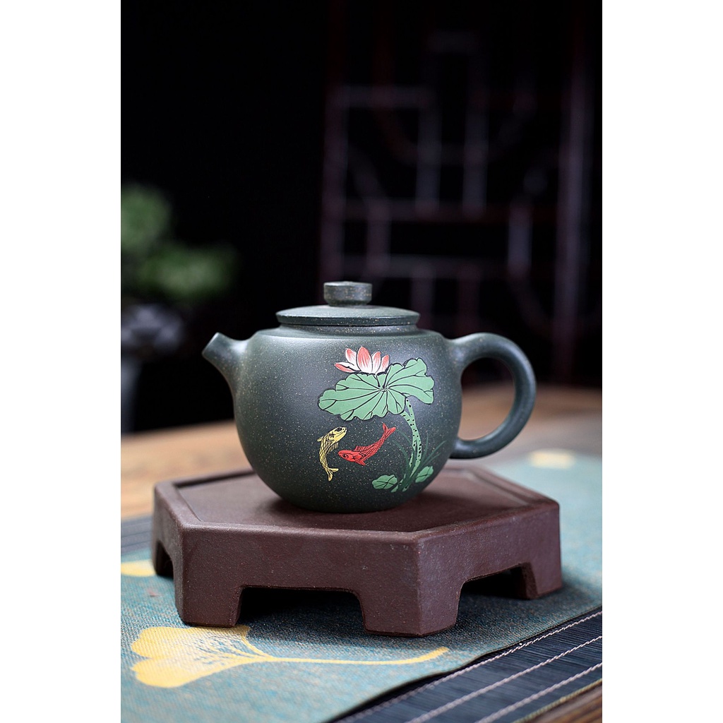 Ấm Tử Sa Nghi Hưng Niên Niên Hữu Ngư 280 ml (Thiên Thanh Nê)