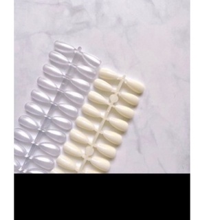 Móng vĩ nhọn bầu
