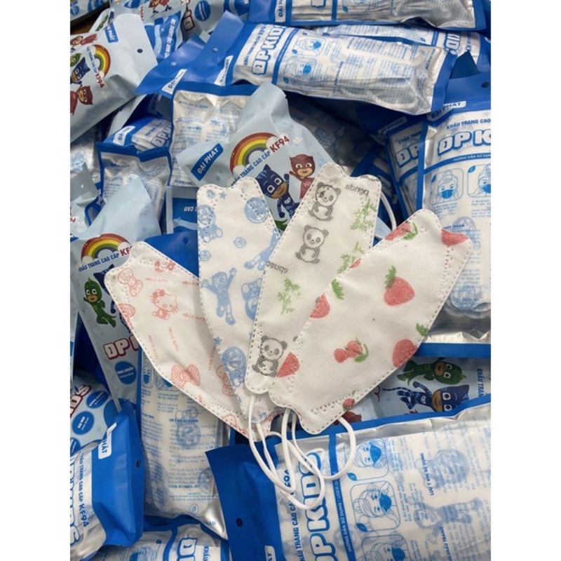 Khẩu trang trẻ em LAKOSTORE khẩu trang kháng khuẩn 4 lớp cho bé từ 1-5 tuổi | BigBuy360 - bigbuy360.vn