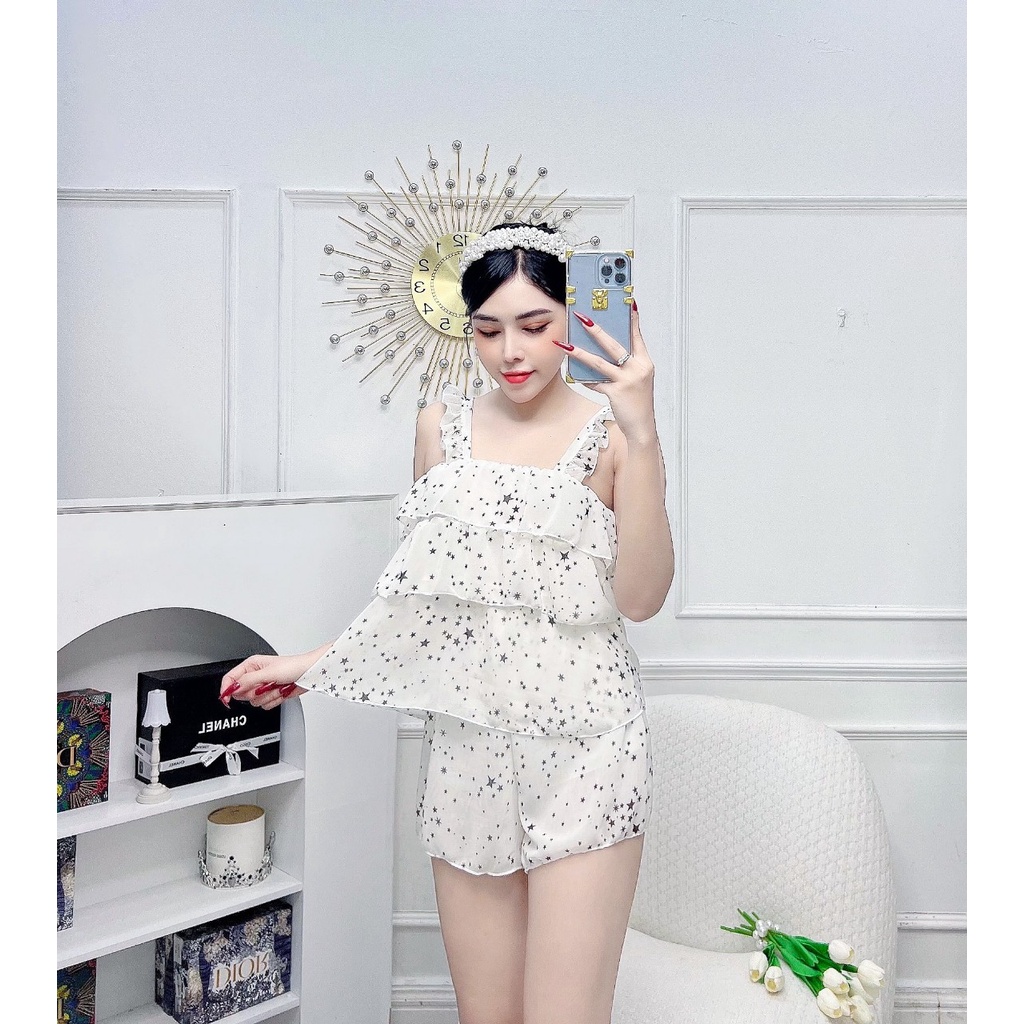 Đồ Bộ Nữ Lụa Cao Cấp Phối Bèo 3 Tầng Nhiều Mùa Cực Sexy Và Thoáng Mát Mặc Nhà Mặc Đi Ngủ Freesize Dưới 57KG
