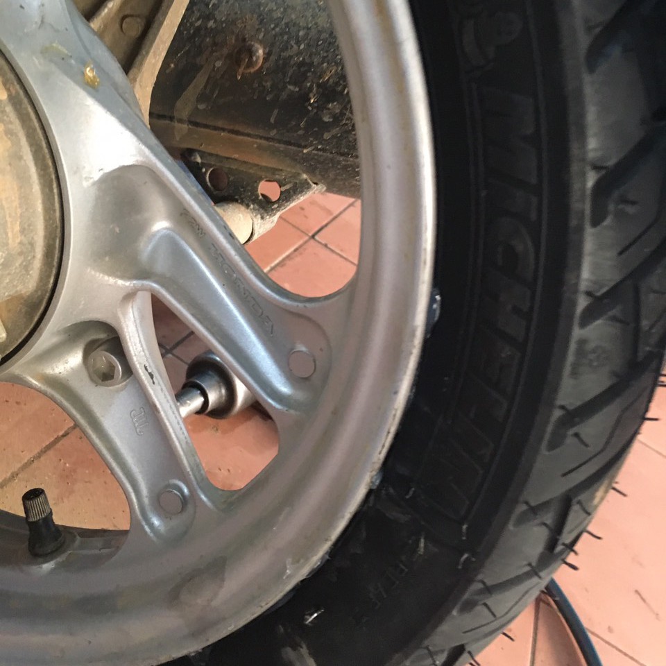 Vỏ  xe Michelin City Grip Pro 90/90-14 TL Thái Lan _ Lốp Trung Thành