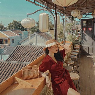 Váy cổ v vạt lệch ( giá sale)