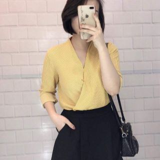 Áo sơmi cổ v vạt chồng