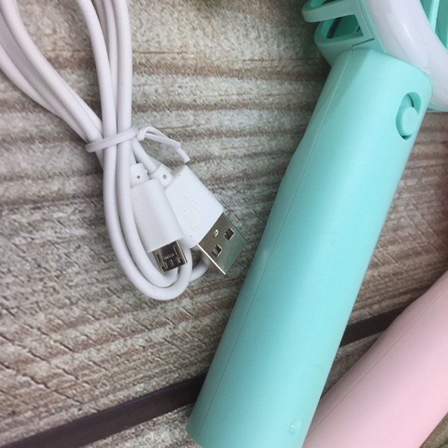 Quạt Cầm Tay Mini Funny F-666 Hình Gấu Trúc Nhiều Màu Sạc Tích Điện Chế Độ Mát Cực Mạnh Có Đèn Bắt Mắt | BigBuy360 - bigbuy360.vn