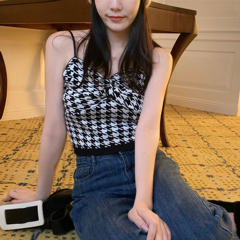 Áo Croptop Hai Dây Cổ Chữ V Siêu Nhẹ Phong Cách Quyến Rũ Dành Cho Nữ