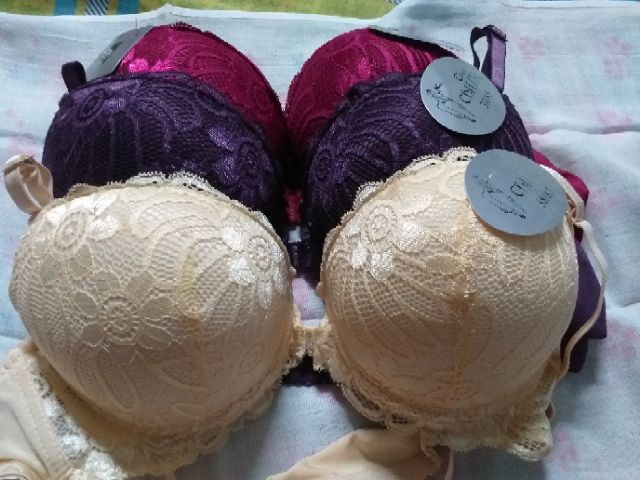 ÁO NGỰC REN MÚT DÀY CÀI TRƯỚC NÂNG NGỰC TẠO KHE