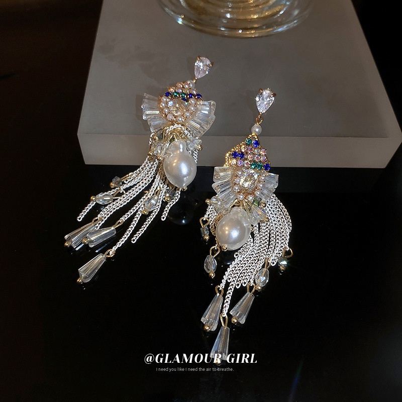 Bông Tai Mạ Bạc Hình Tam Giác Đính Đá Zircon Phối Tua Rua Sang Trọng