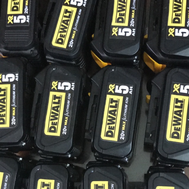 Pin đóng Dewalt 20V dùng sac Zin