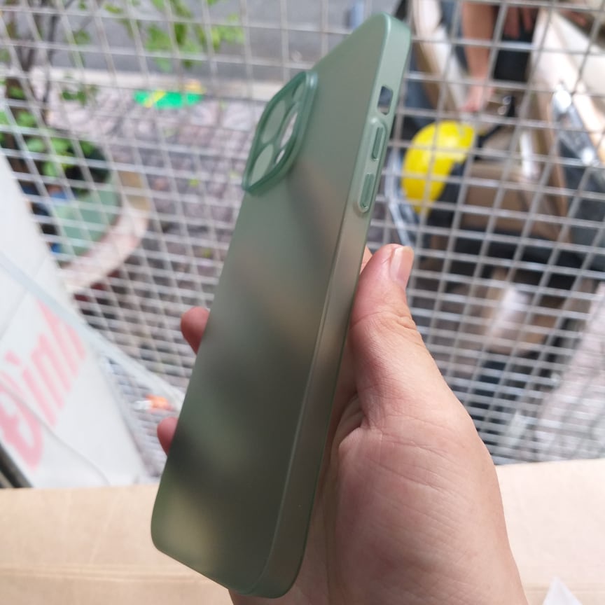 Ốp Lưng Siêu Mỏng iPhone 13 Pro Max Dạng Nhám Mờ Chính Hãng Hiệu Usams