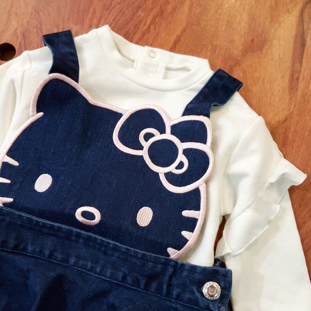 Yếm bò Hello Kitty dáng xòe đáng yêu