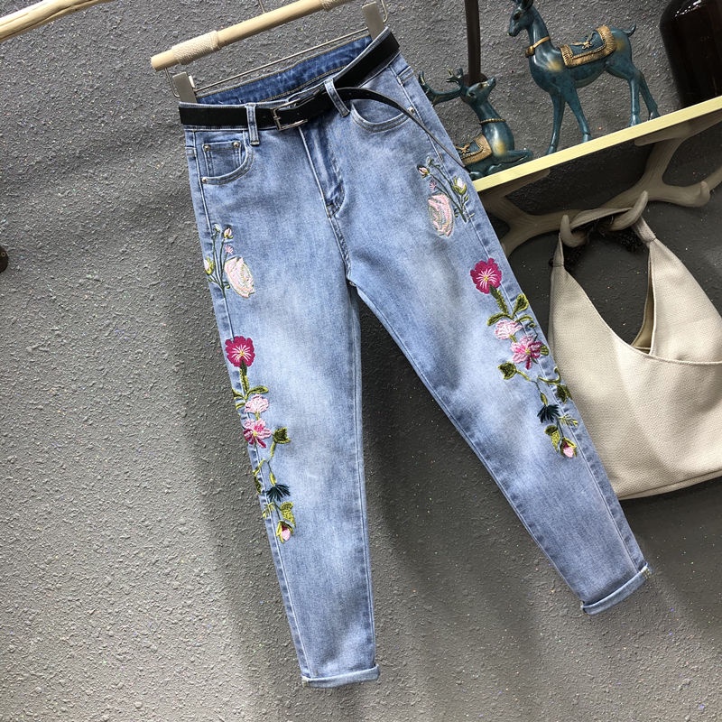 Quần Jeans Lửng Thêu Hoa Thời Trang Cho Nữ