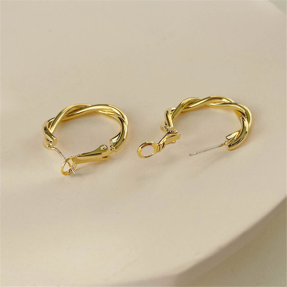 Khuyên Tai Nữ Hình Tròn Thời Trang