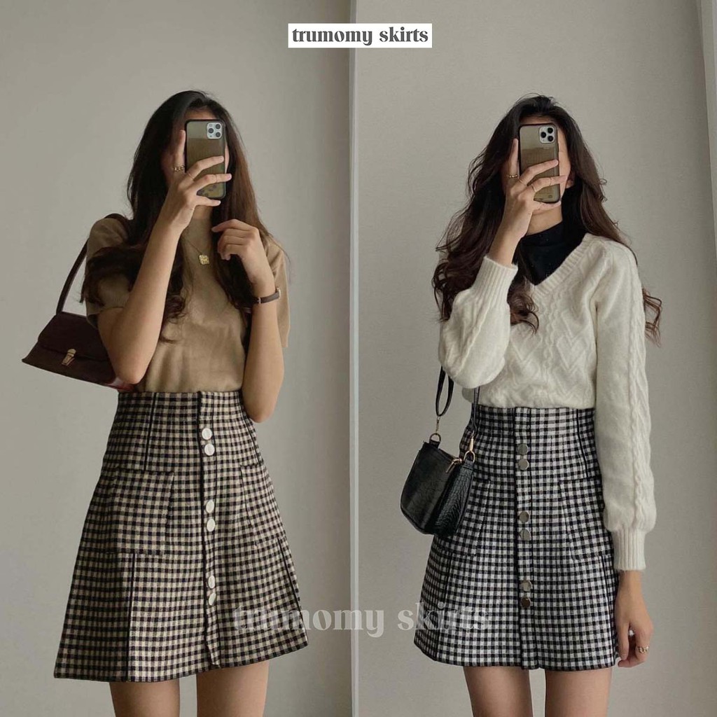 Chân váy ngắn chữ A caro cạp cao đính khuy kèm túi hàng Quảng Châu - TRUMOMY