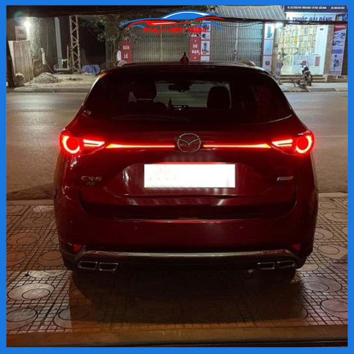 Ốp tay cốp sau có đèn led CX5, CX-5 2018-2019-2020-2021 ánh sáng đỏ trang trí xe