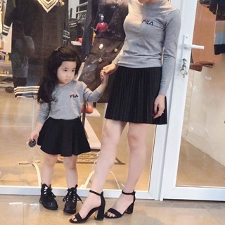 Áo len fila cho mẹ và bé