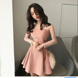 (sẵn đen)Váy liền dáng xòe ngắn phối ren tay đan dây chiết eo