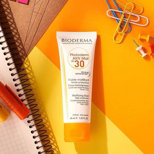 Bioderma Photoderm AKN Mat SPF 30 40ml kem chống nắng cho da dầu mụn