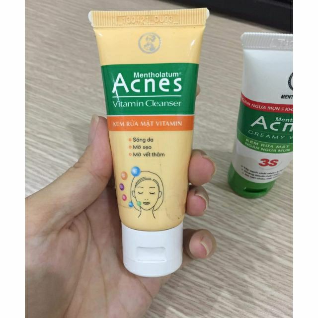 Sữa rửa mặt Acnes