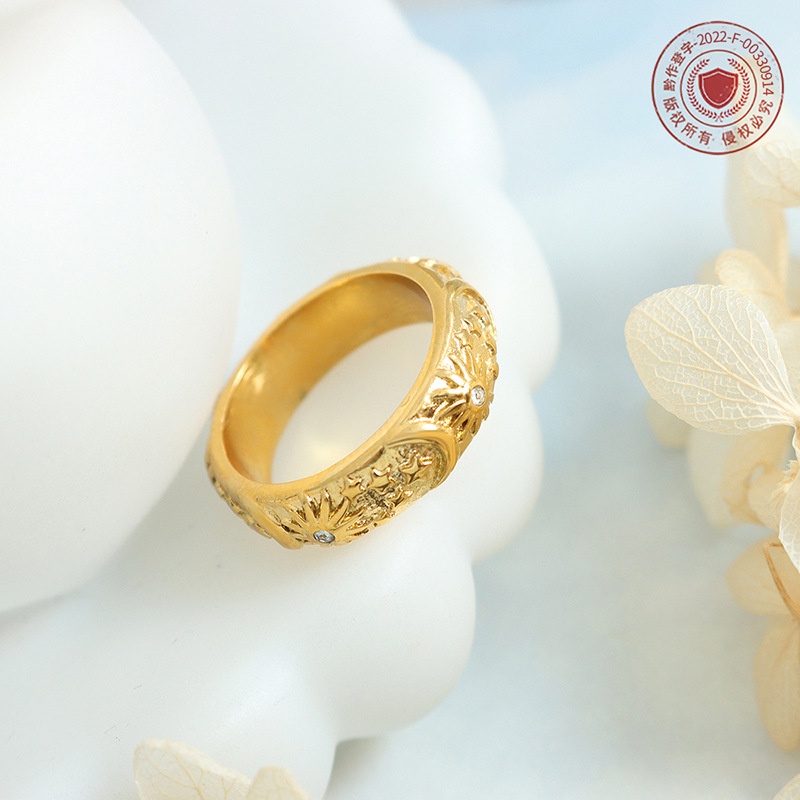 1 Nhẫn Thép Titan Mạ Vàng 18K Đính Đá Zircon Mặt Trời / Ngôi Sao / Mặt Trăng Thời Trang Cho Nữ