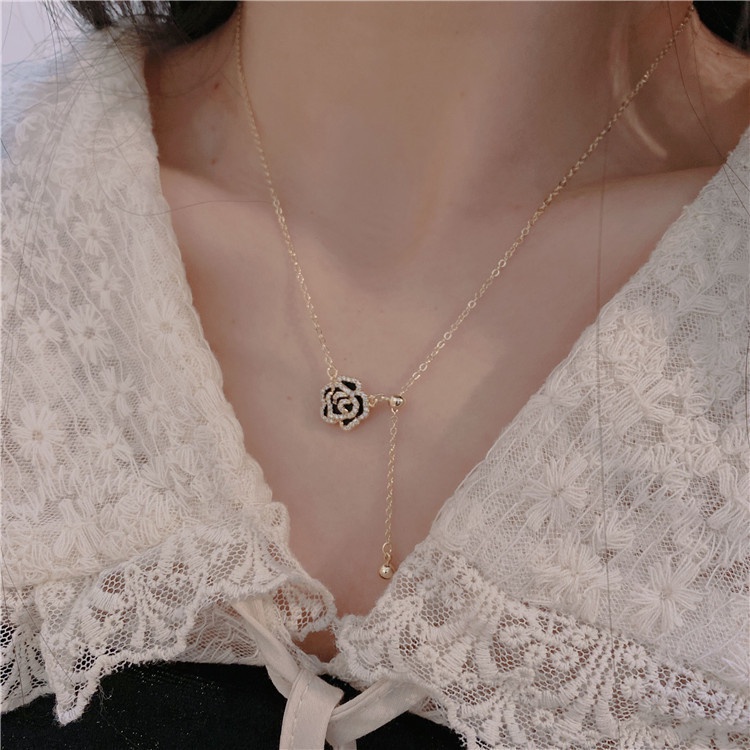 Vòng cổ Đính Đá Hình Hoa Trà Phong Cách Retro Sang Trọng