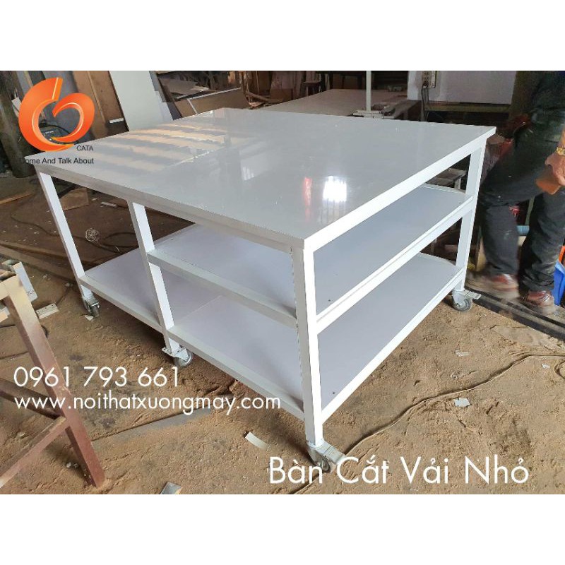 Bàn cắt vải di động