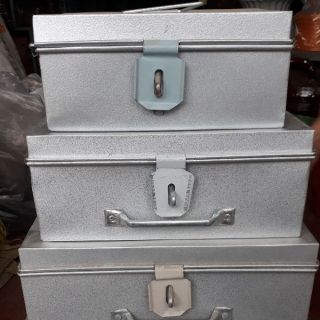Hòm tôn đựng đồ cá nhân 32x22x15cm tặng khóa hòm