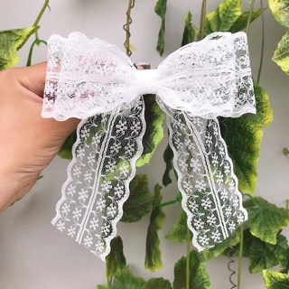 kẹp nơ ren trắng 2 tầng